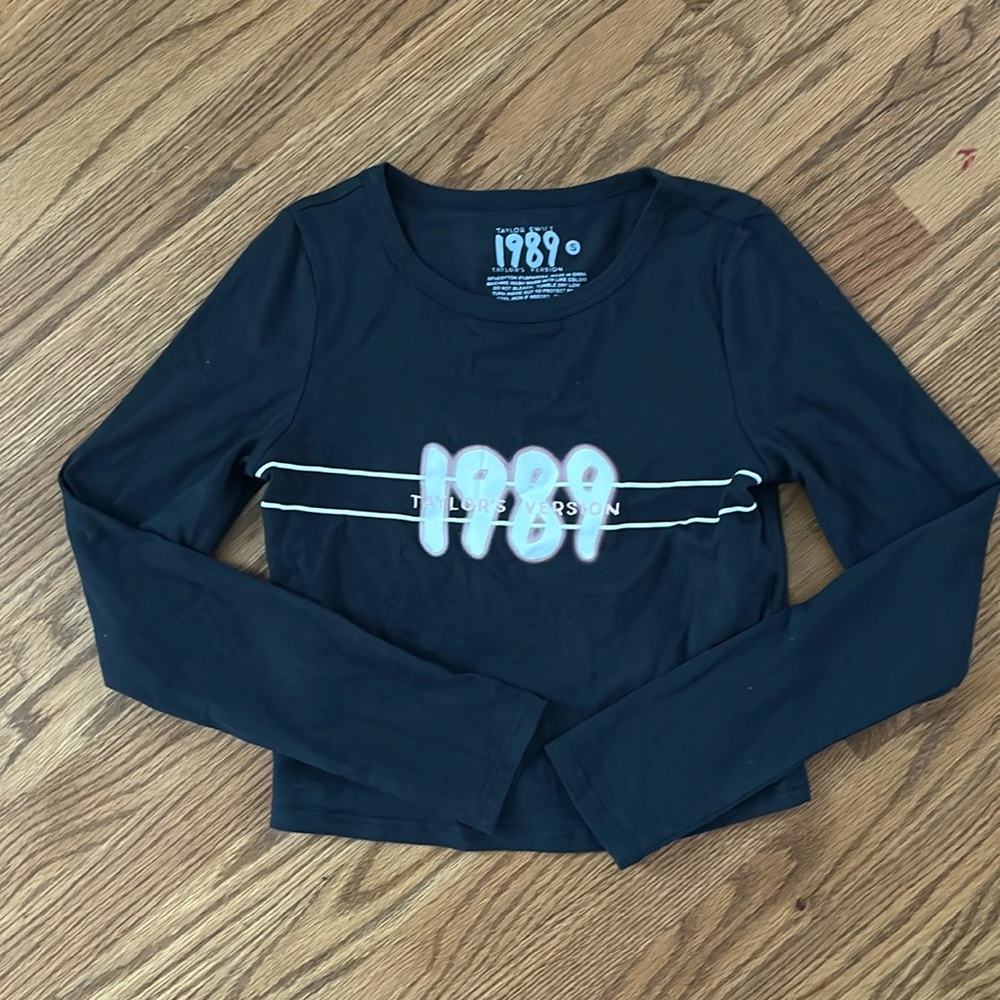 1989 (Taylor's Version) Navy Long Sleeve